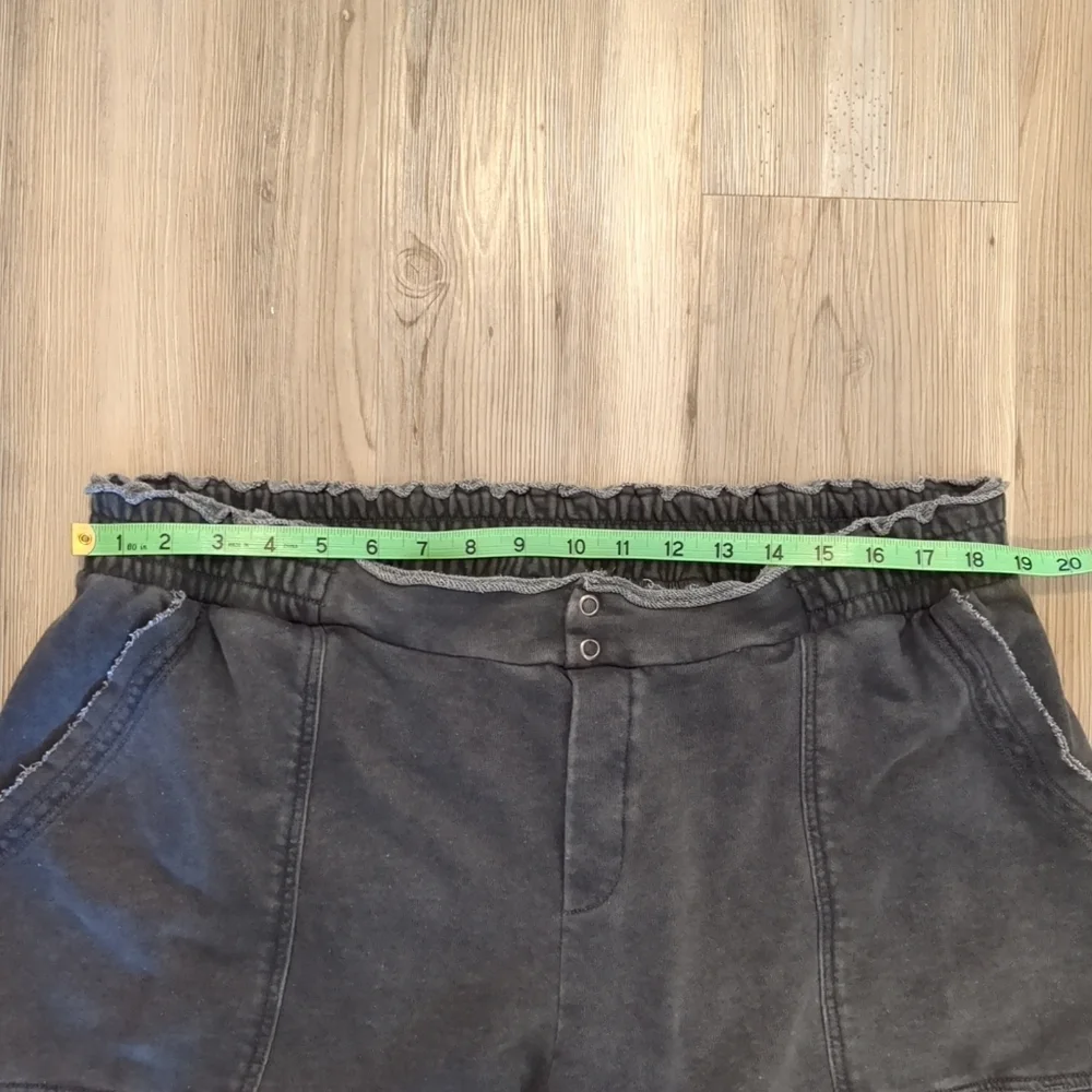 Women's Gray Cargo Pants - Picture 6 of 10